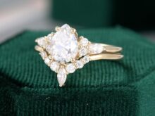 Pear shaped Moissanite engagement ring set vintage yellow gold unique engagement ring women Marquise diamond wedding Bridal Promise gift SJ2694