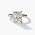 2.50 Carat Radiant Cut Lab Grown Diamond Ring in 18K White Gold | IGI Certified