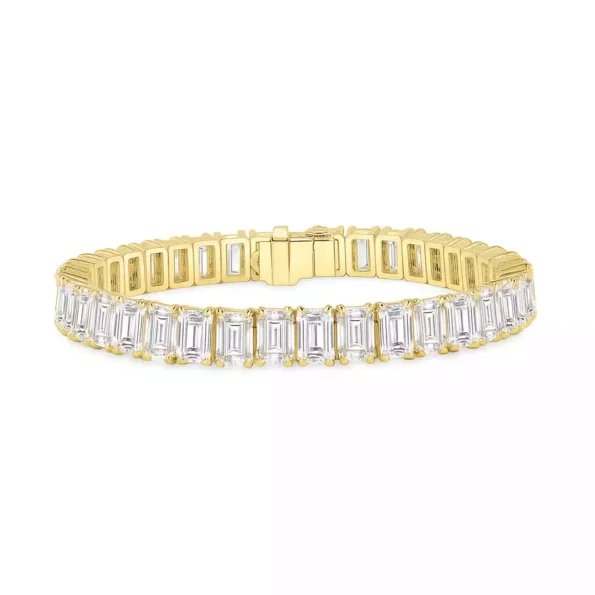 Emerald cut lab-grown diamond tennis bracelet in 18K yellow gold with secure clasp – luxury jewelry for women