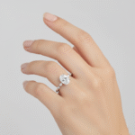 20250731_1257_Elegant White Gold Band_remix_01k1fnyhy5eq49x9stgf0f1b8j