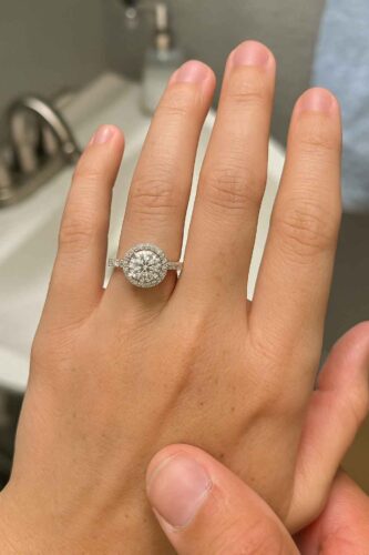 Round Cut 1.50ct EF VS1 Lab-Grown Diamond Halo Ring in 18K White Gold – Micro-Prong Band photo review
