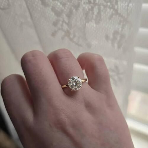 IGI Certified 2.18 ct Round Brilliant Hidden Halo Engagement Ring photo review